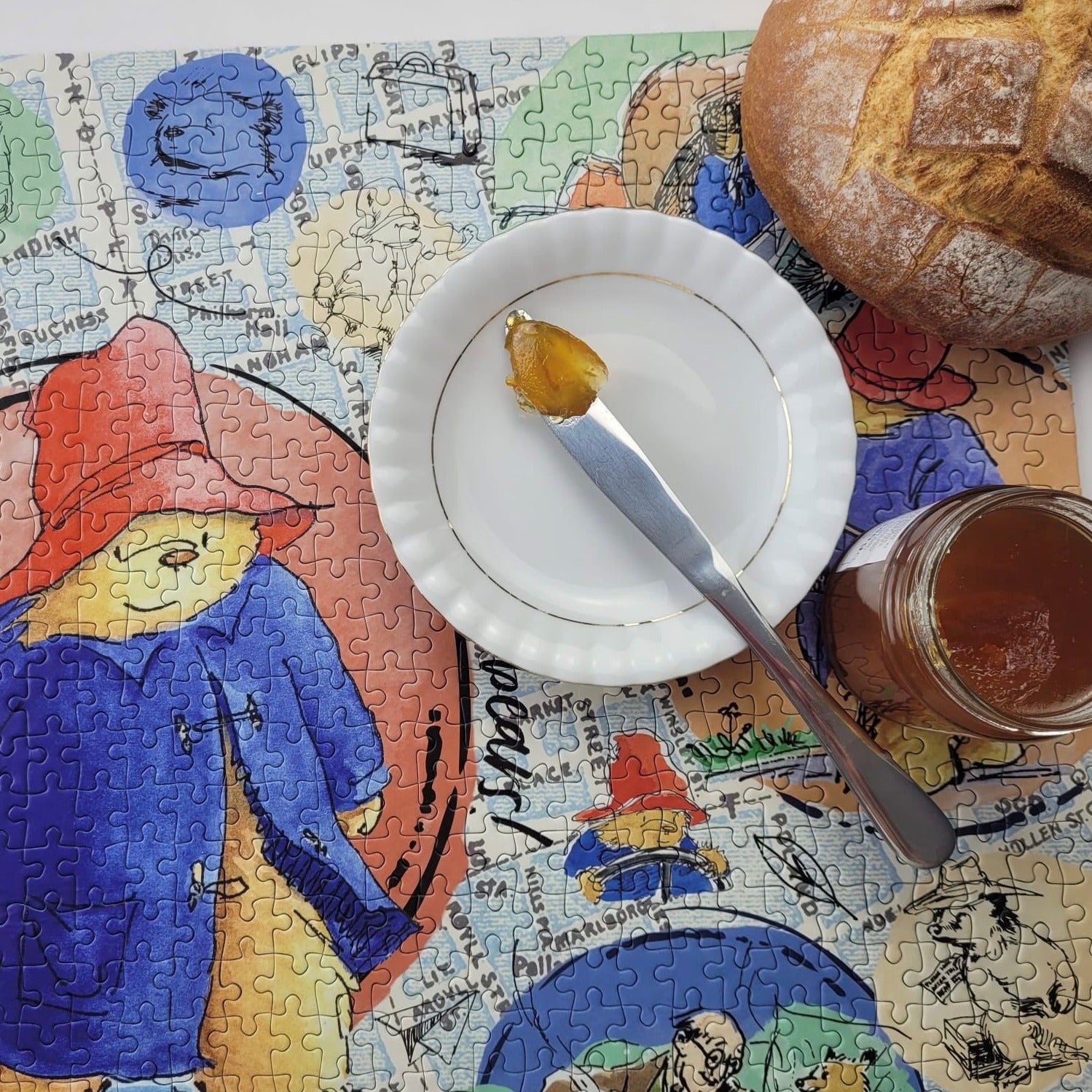 gibsons-traditional-paddington-bear-puzzle-1000-b-r image 4