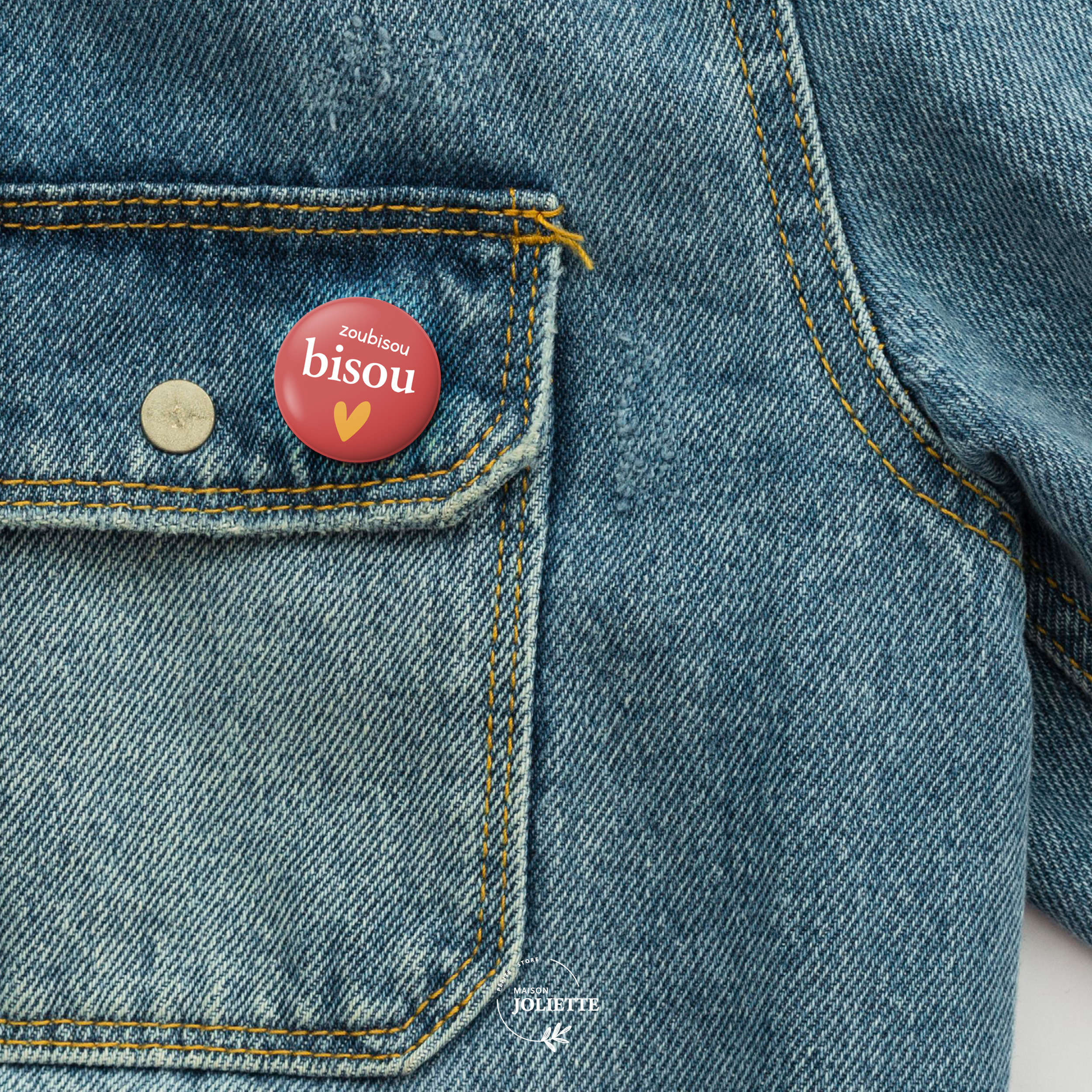maison-joliette-zoubisou-bisou-badge-32-mm-anstecker-matt image 3