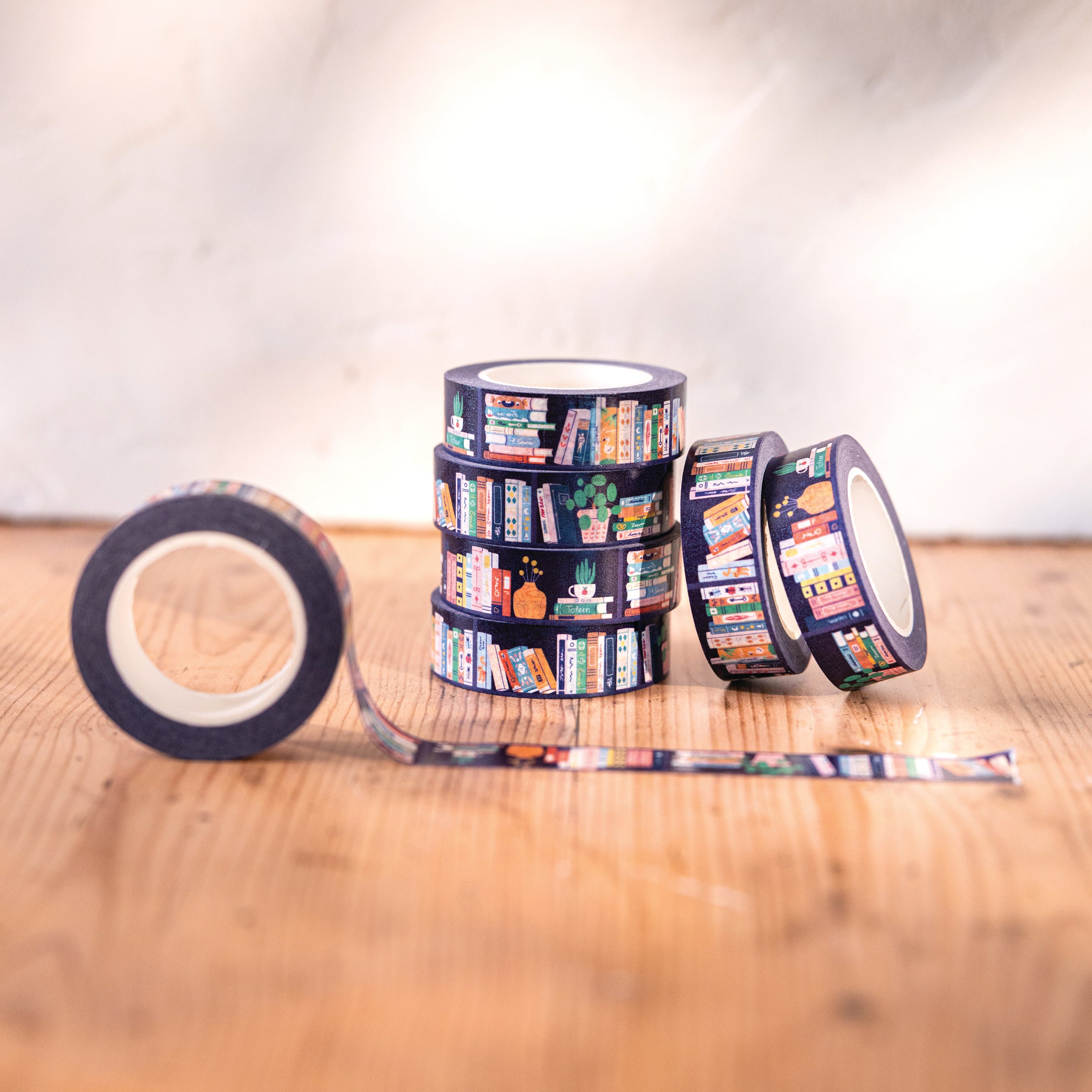 maison-joliette-book-lovers-washi-tape-1-5-cm-x-10-m image 2