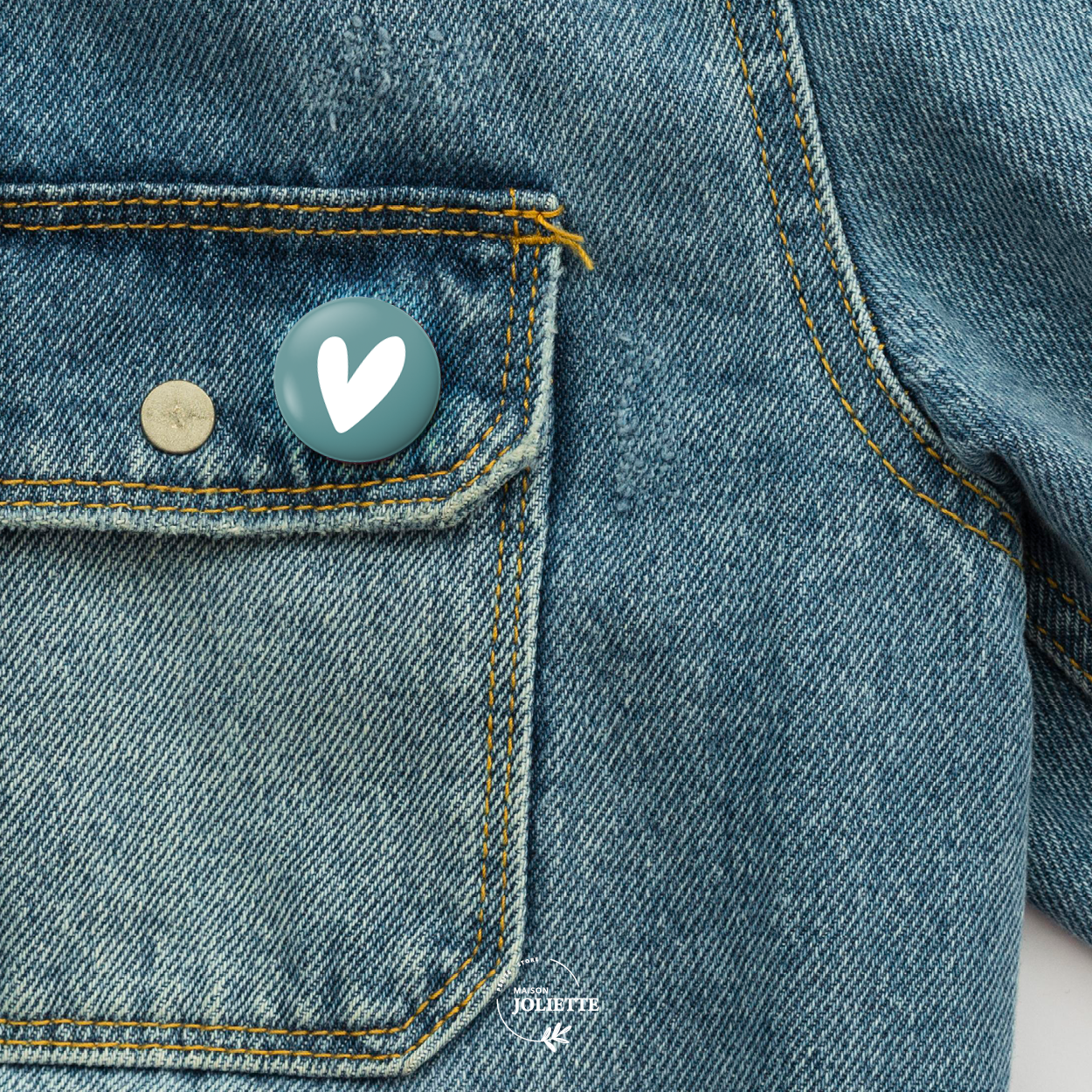 maison-joliette-badges-love-coeur-turquoise-button-32-mm-matt image 3