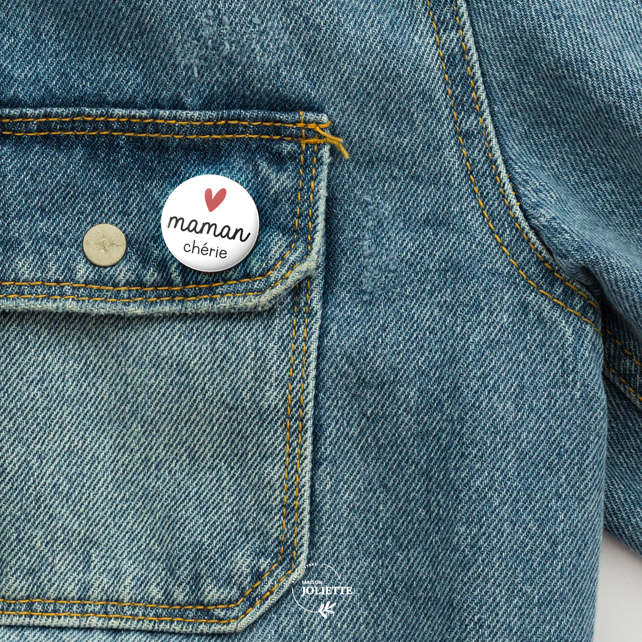 maison-joliette-badges-love-maman-ch-rie-button-32-mm-matt image 3