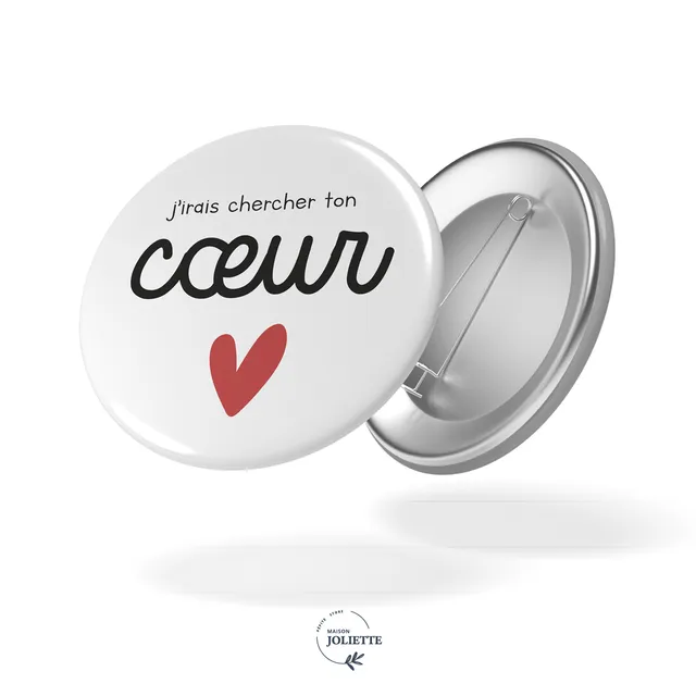 maison-joliette-love-coeur-badge-32-mm-matt-velours image 1